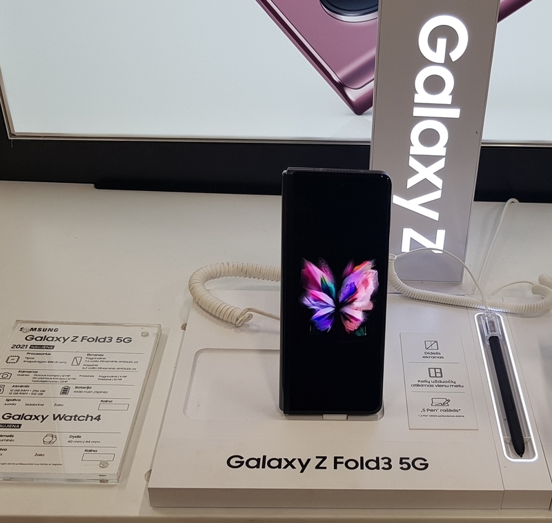 Galaxy Z Fold 3