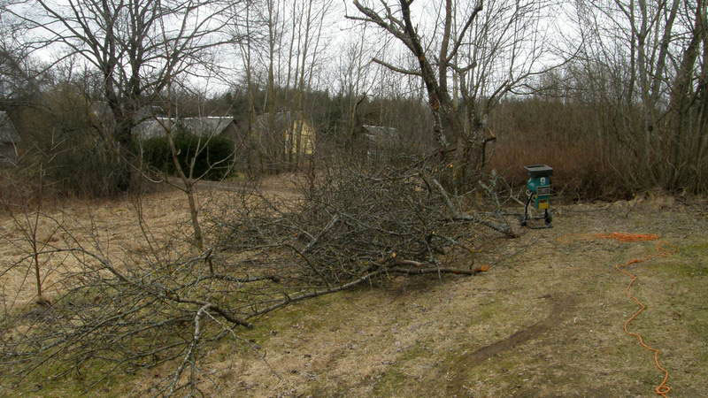 šakų smulkintuvai