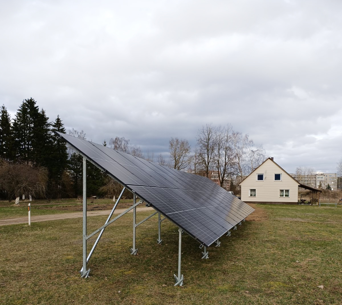 Saulės elektrinės įrengimas Saulės elektrinės įrengimas