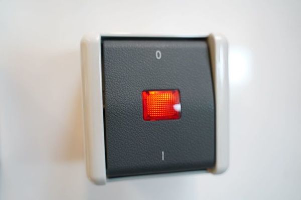 jungikliai su judesio davikliu