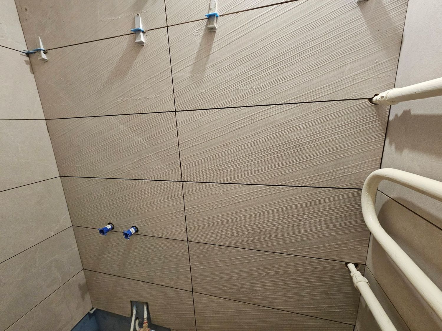 plyteliu_klijavimas_