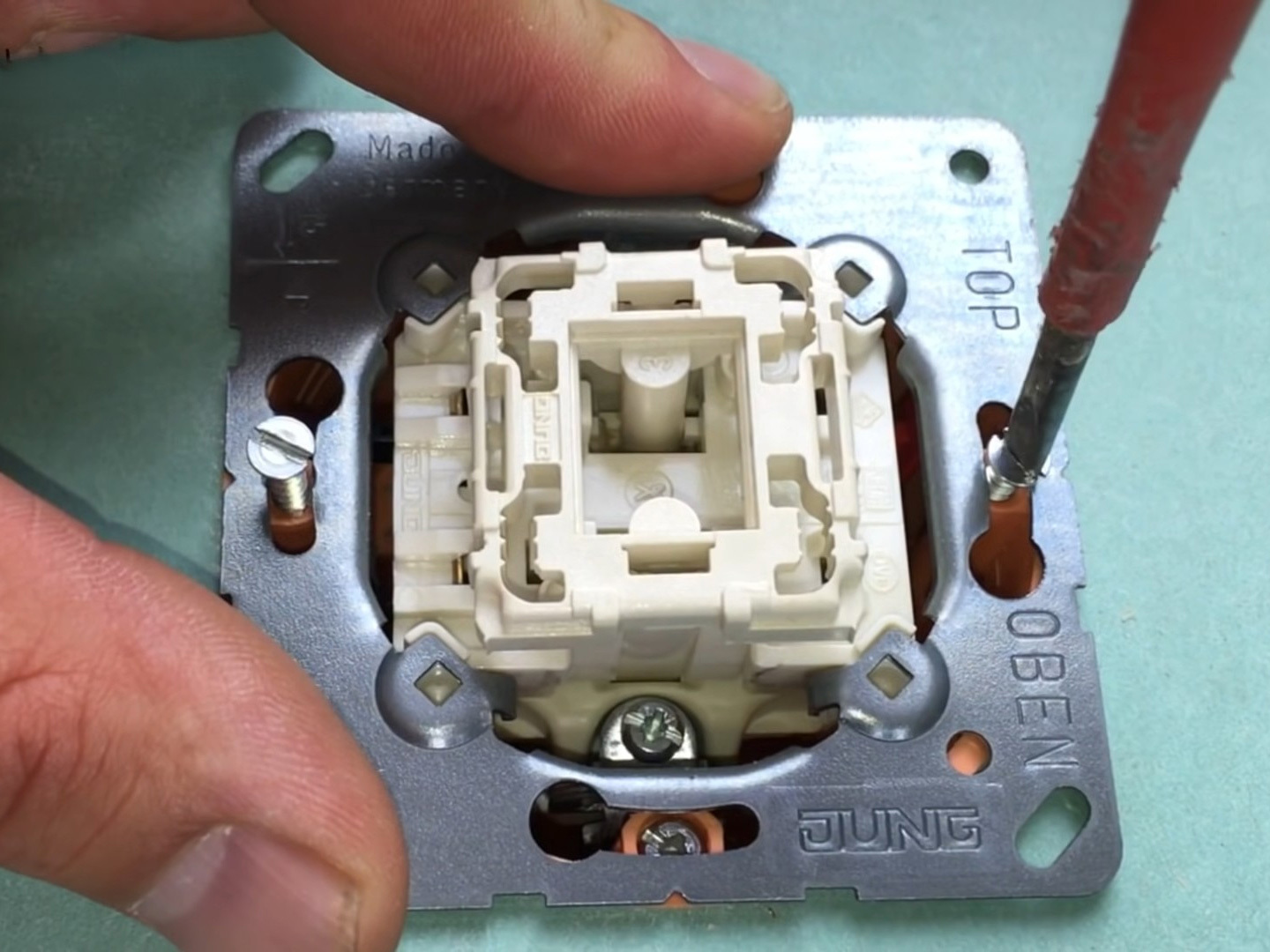 Jungiklių montavimas