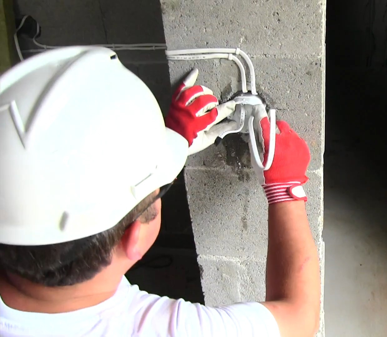 jungiklio montavimas mūre