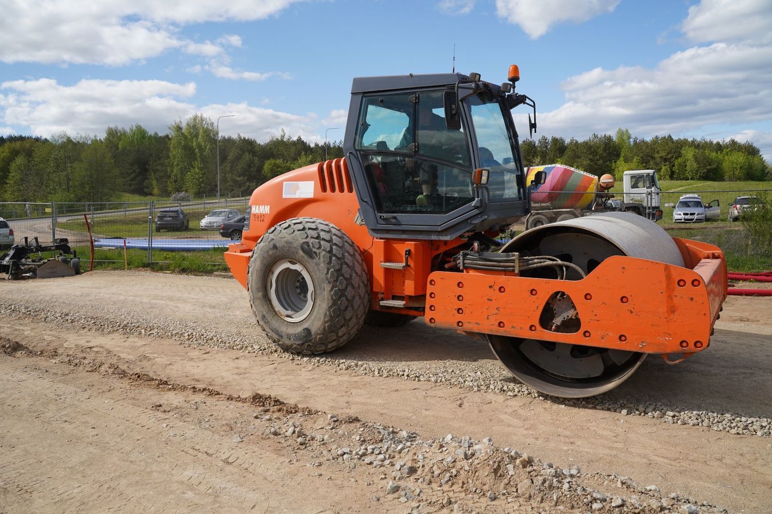 iranga_trinkeliu_klojimui