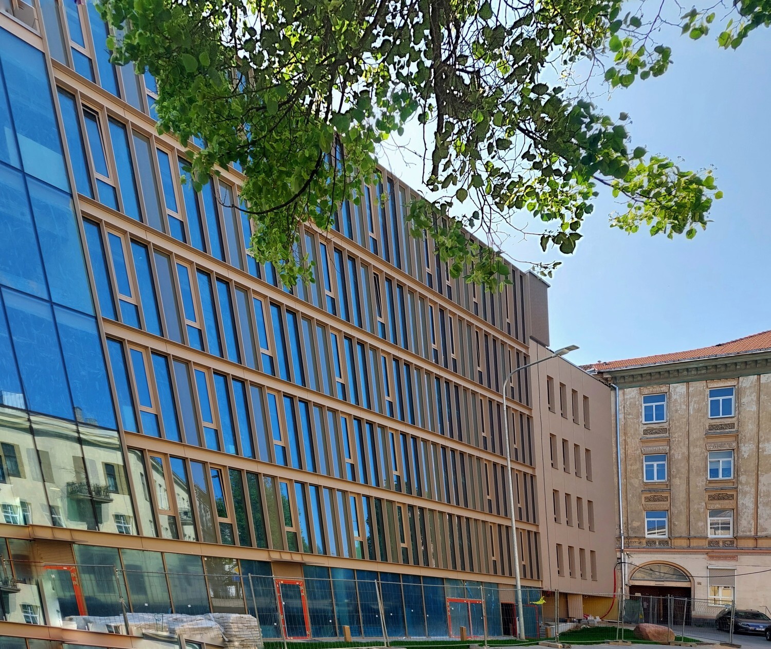 aliuminio fasadų montavimas