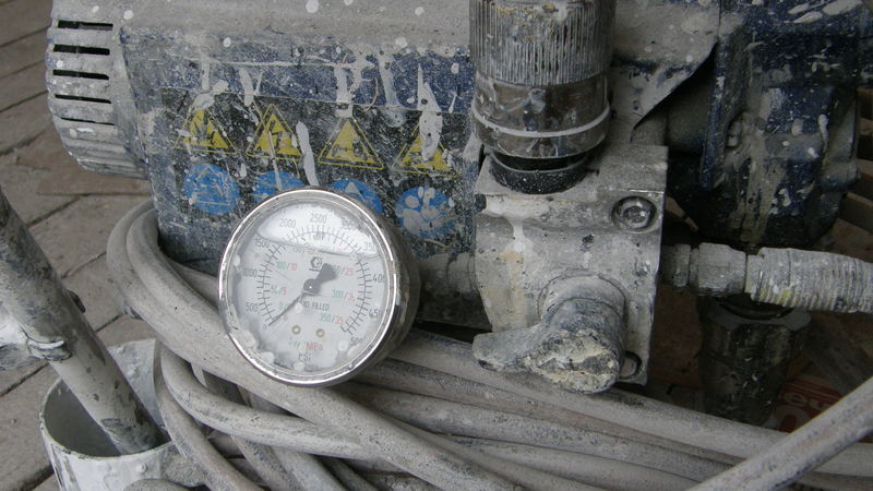 Džų purkštuvo slėgio matuoklis