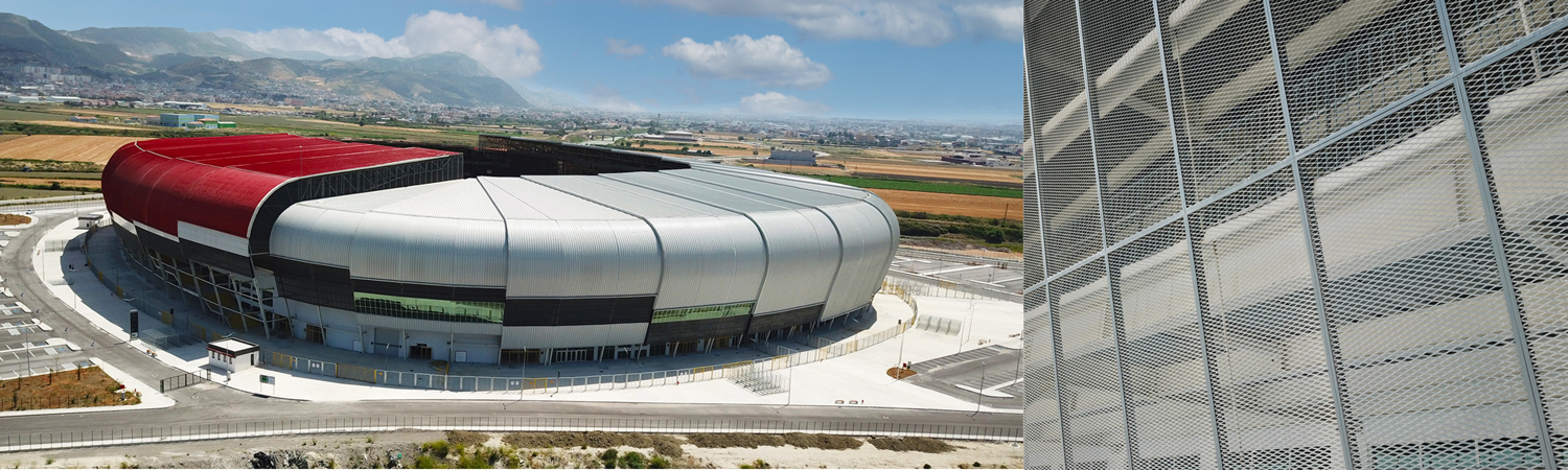 Fasado apdaila iš kirsto metalo tinklo