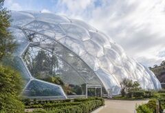 ETFE_plevele_architekturoje