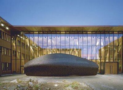 Statybos tyrimų instituto Miško Metla Namai (SAPK Architektai, Joensu, 2004) Statybos tyrimų instituto Miško Metla Namai (SAPK Architektai, Joensu, 2004)