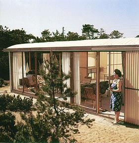 Bruno Mathsson stiklinis namas Bruno Mathsson stiklinis namas