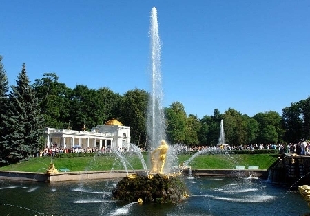 Peterhofo rūmų fontanai Sankt Peterburge, Rusija