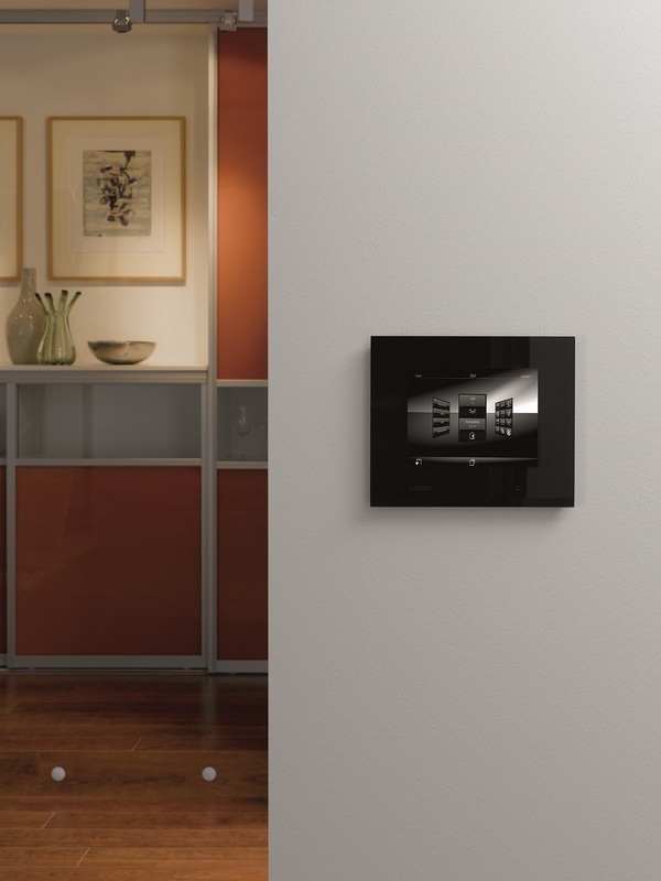 Protingo namo valdiklis