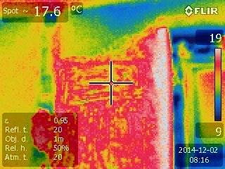 1,5 centimetro sienos padengimas plokščių putomis pakėlė sienos temnperatūrą 2 laipsniais